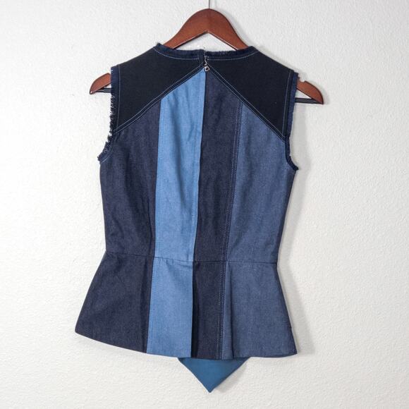 NEW BCBGMaxAzria Women’s Mae Top Denim Colorblock 100% Cotton Zip Back XXS - Picture 2 of 8